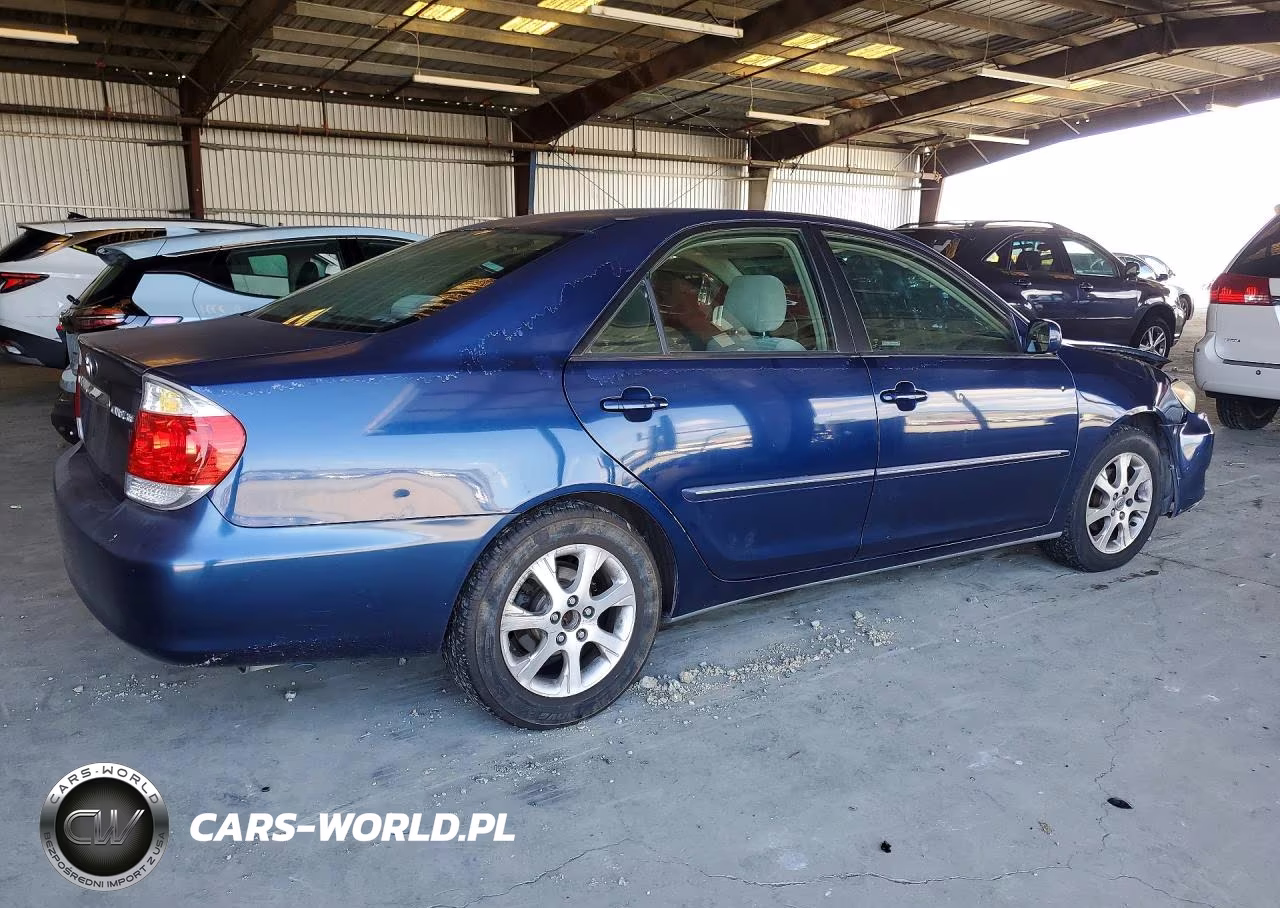 2006 Toyota Camry Xle VIN:4T1BE30KX6U112217 - 3