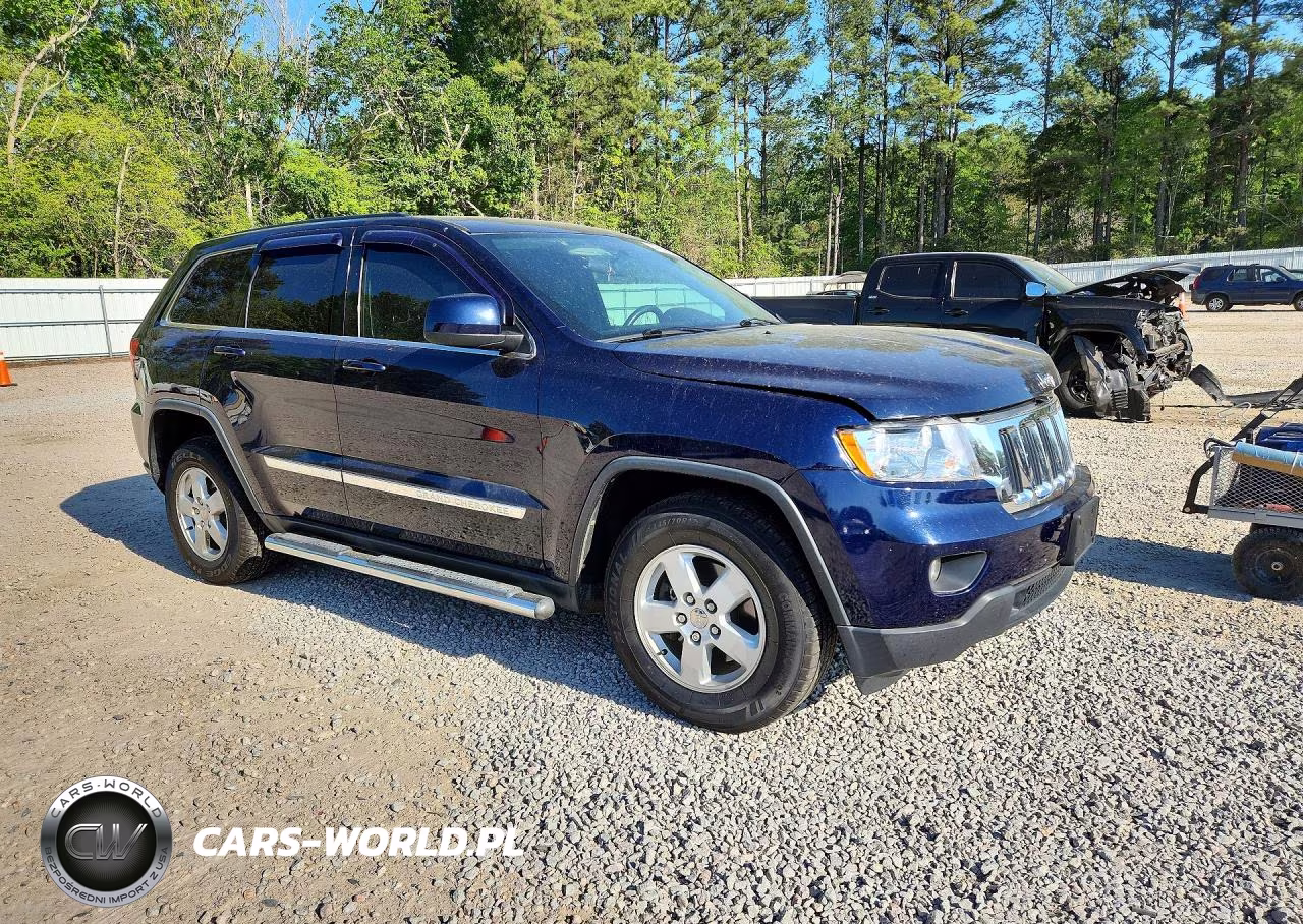 2013 Jeep Grand Cherokee Laredo VIN:1C4RJFAG4DC568470 - 4