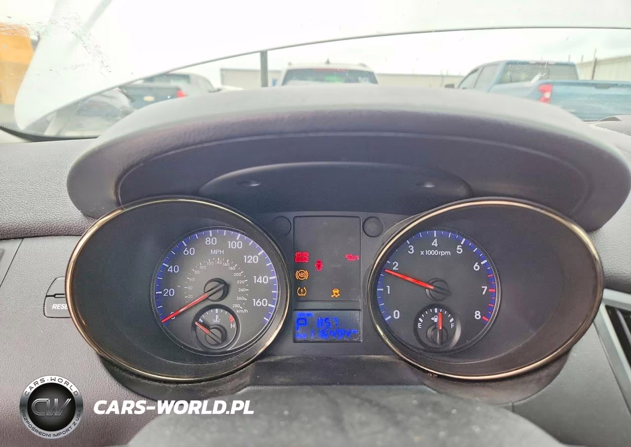 2012 Hyundai Genesis Coupe 3.8L VIN:KMHHU6KH3CU071084 - 9