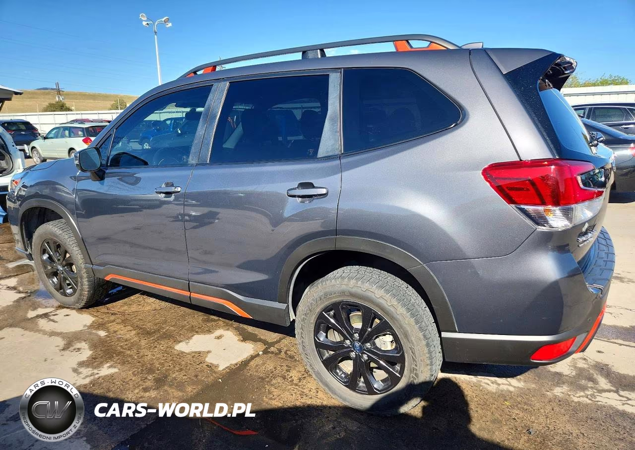 2023 Subaru Forester Sport VIN:JF2SKAJC1PH502756 - 2