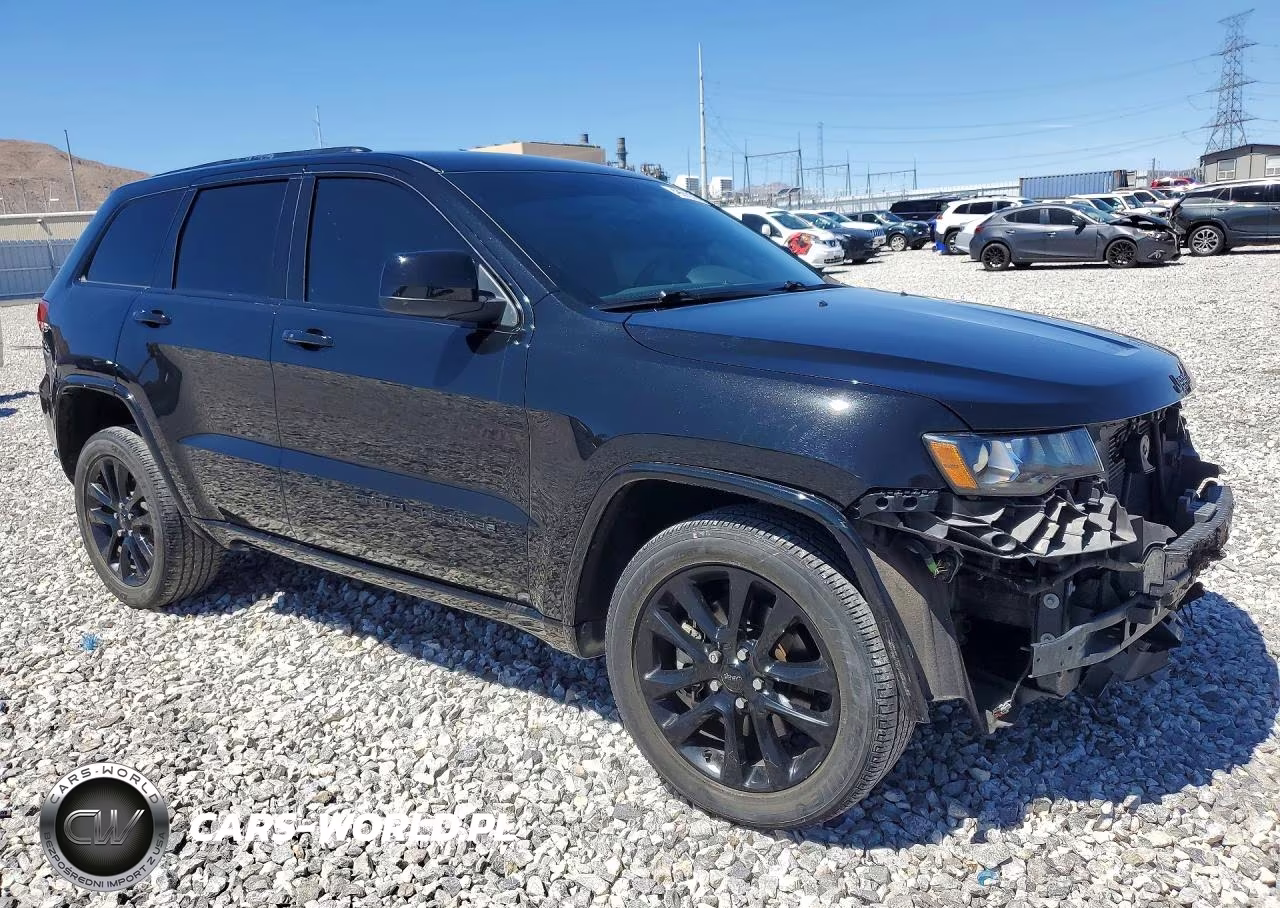 2021 Jeep Grand Cherokee Laredo VIN:1C4RJFAGXMC584205 - 4