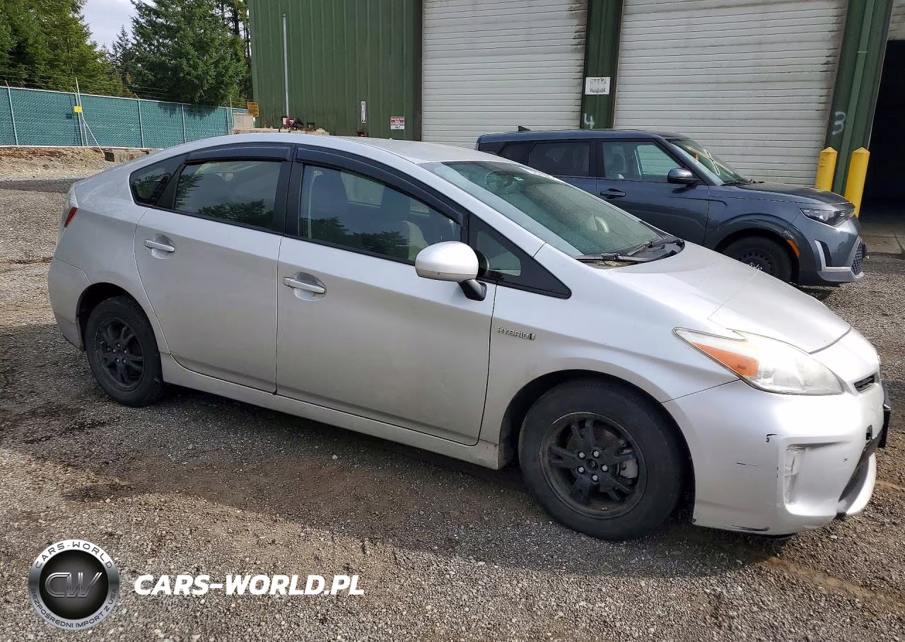 2012 Toyota Prius Two VIN:JTDKN3DU7C5460367 - 4