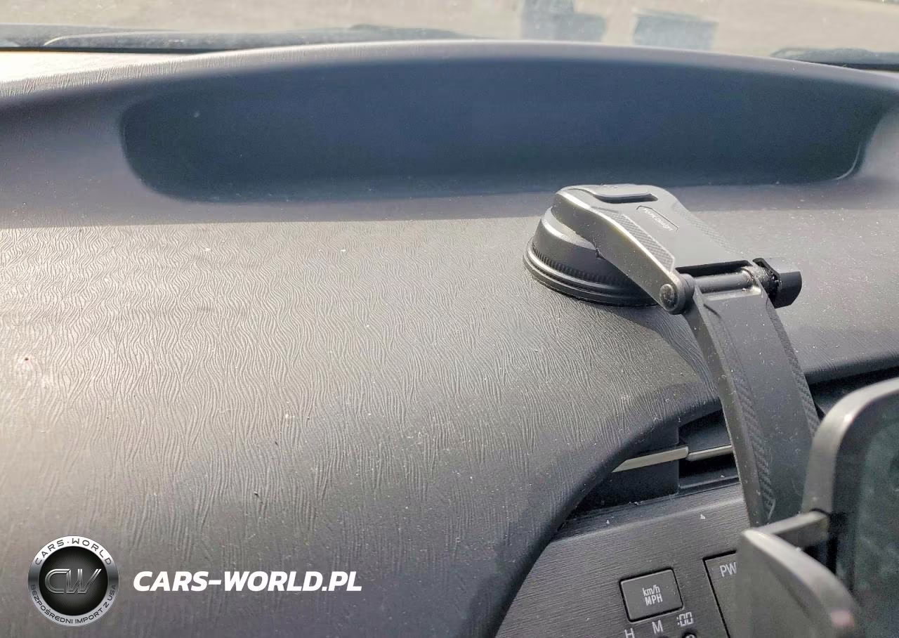 2012 Toyota Prius Two VIN:JTDKN3DU7C5460367 - 9