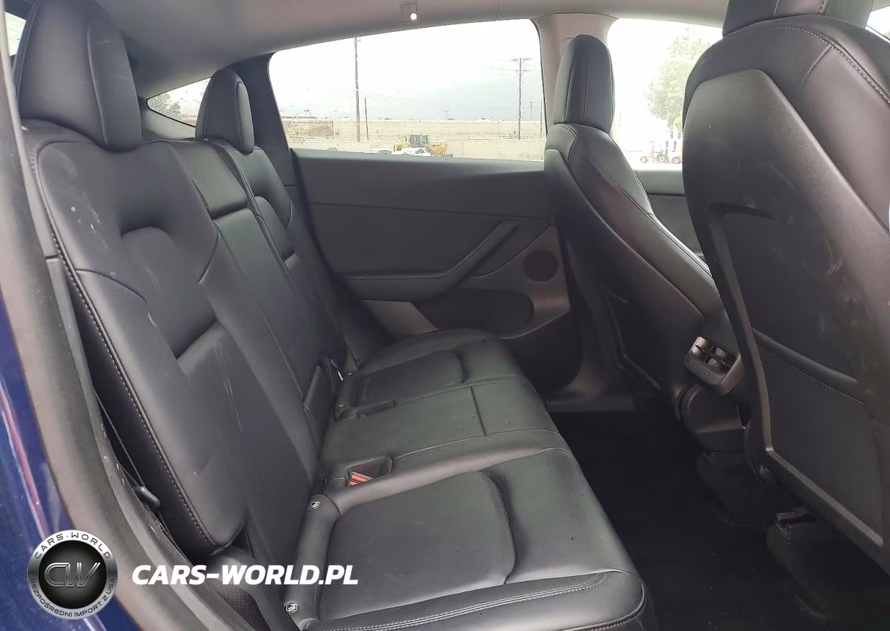 2022 Tesla Model Y VIN:7SAYGDEF1NF382134 - 11