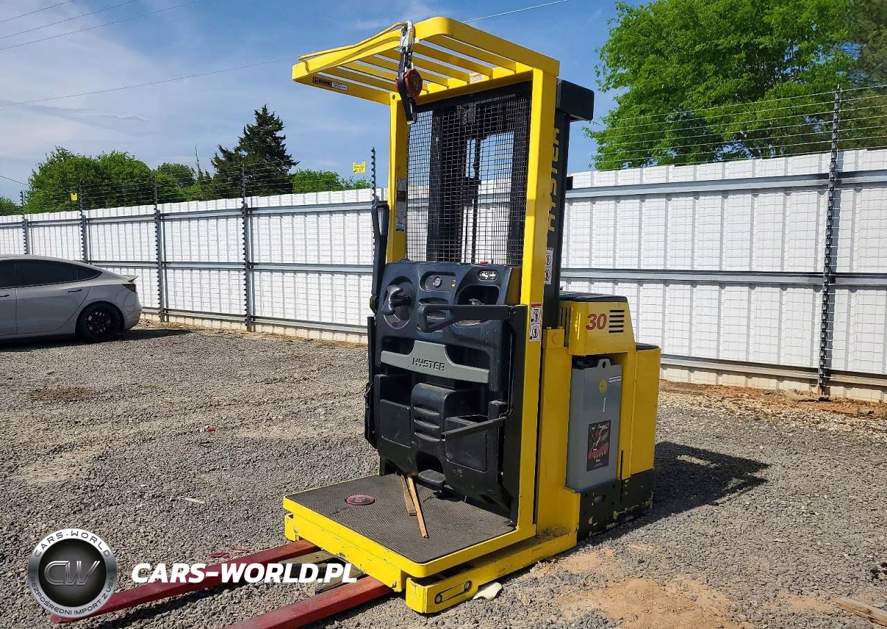2000 Hyster Order Picker Forklift VIN:G118N01678Z - 4