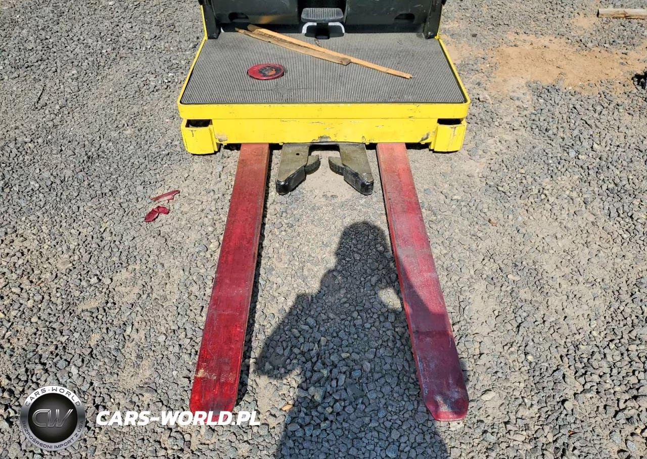 2000 Hyster Order Picker Forklift VIN:G118N01678Z - 6
