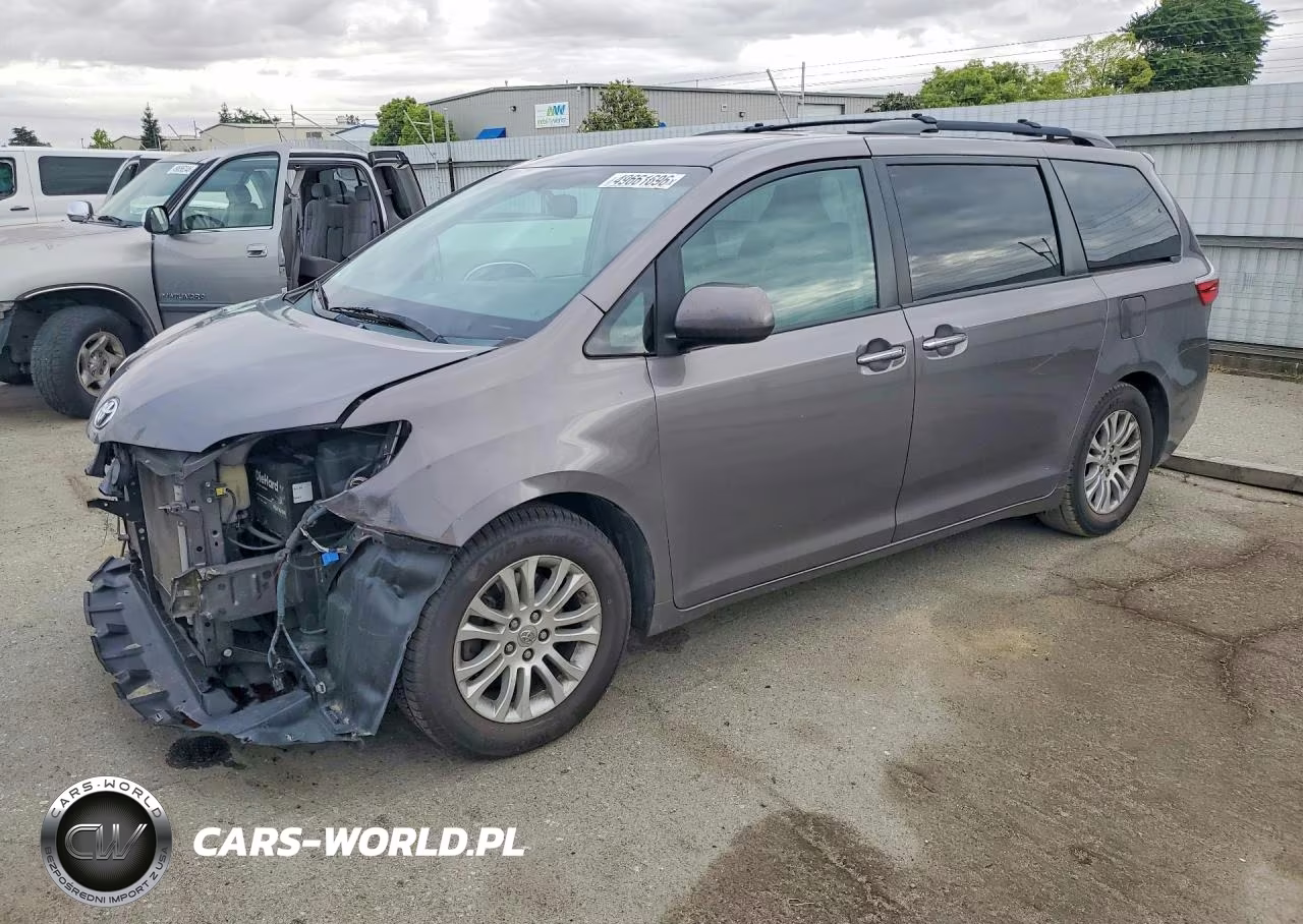 2015 Toyota Sienna Xle Premium 8-Passenger