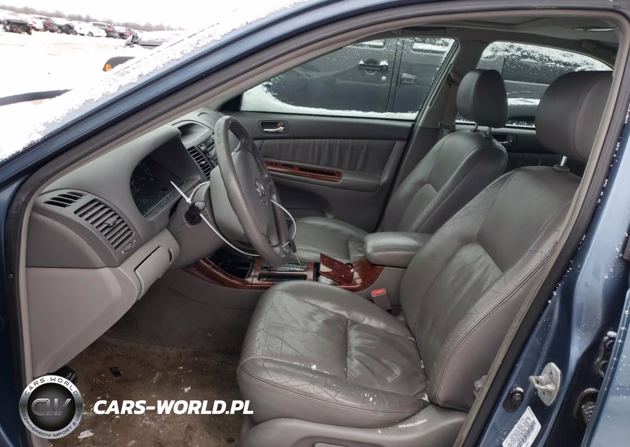 2003 Toyota Camry Le VIN:4T1BE30K73U761422 - 7