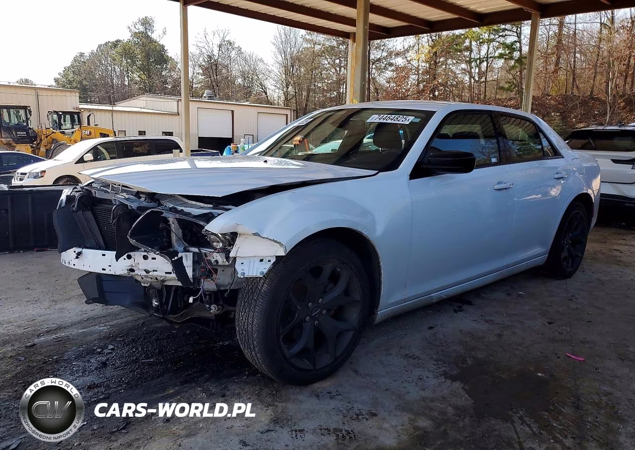 2022 Chrysler 300 Touring