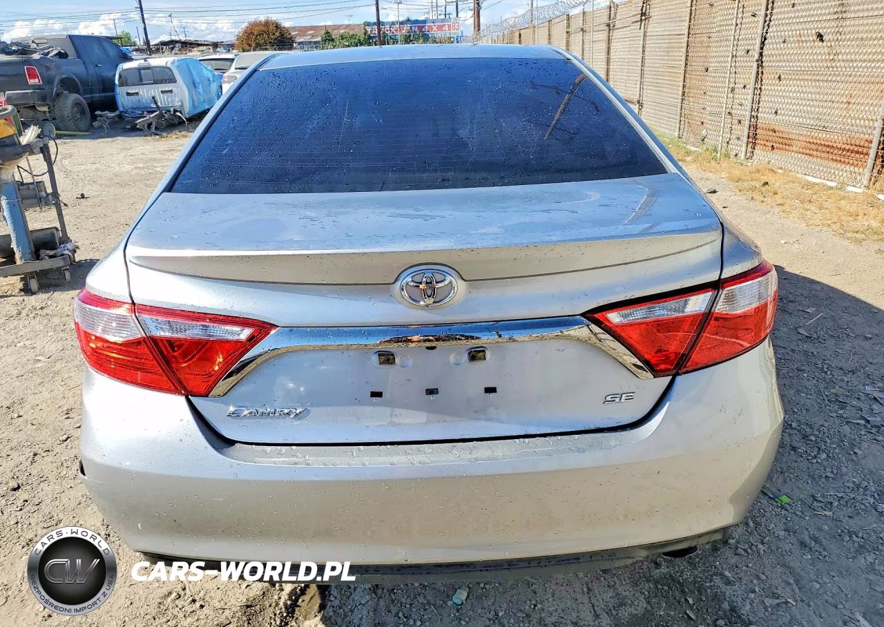 2015 Toyota Camry Se VIN:4T1BF1FK9FU056330 - 6