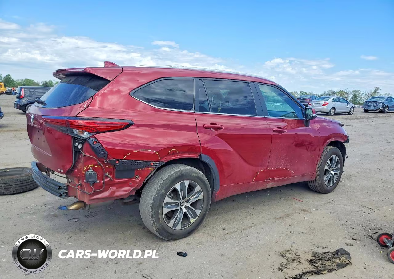2023 Toyota Highlander Xle VIN:5TDKDRAHXPS004991 - 3
