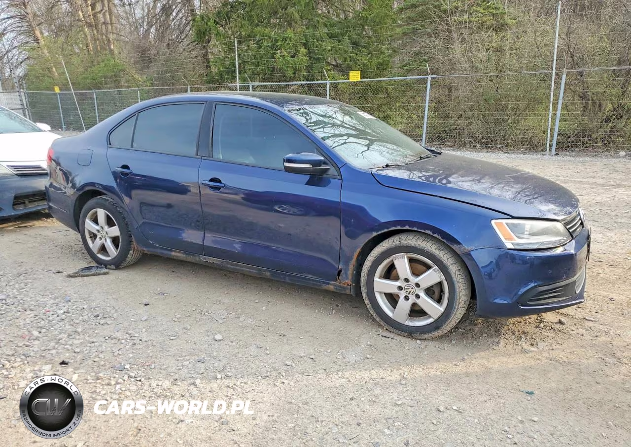 2011 Volkswagen Jetta Se VIN:3VWDZ7AJ9BM072139 - 4