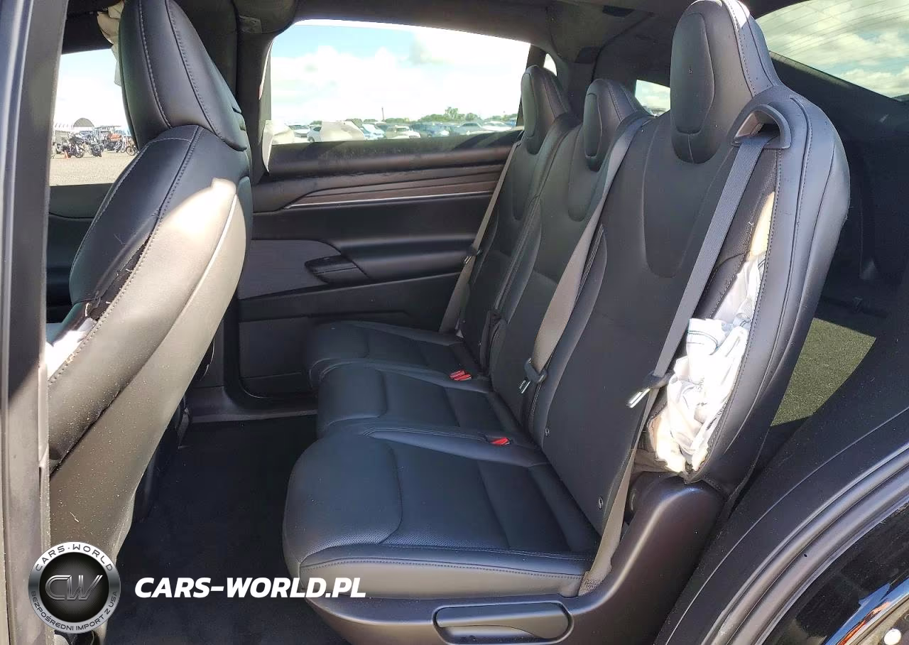 2023 Tesla Model X VIN:7SAXCDE50PF381140 - 11