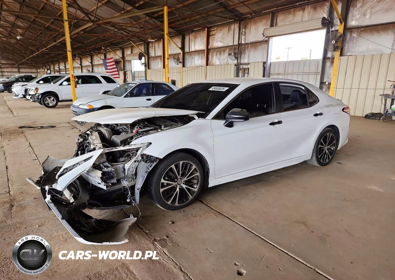 2020 Toyota Camry Se – zdjęcie 1 z 12