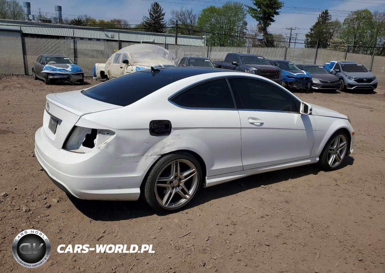 2014 Mercedes-Benz C 250 VIN:WDDGJ4HB3EG195833 - 3