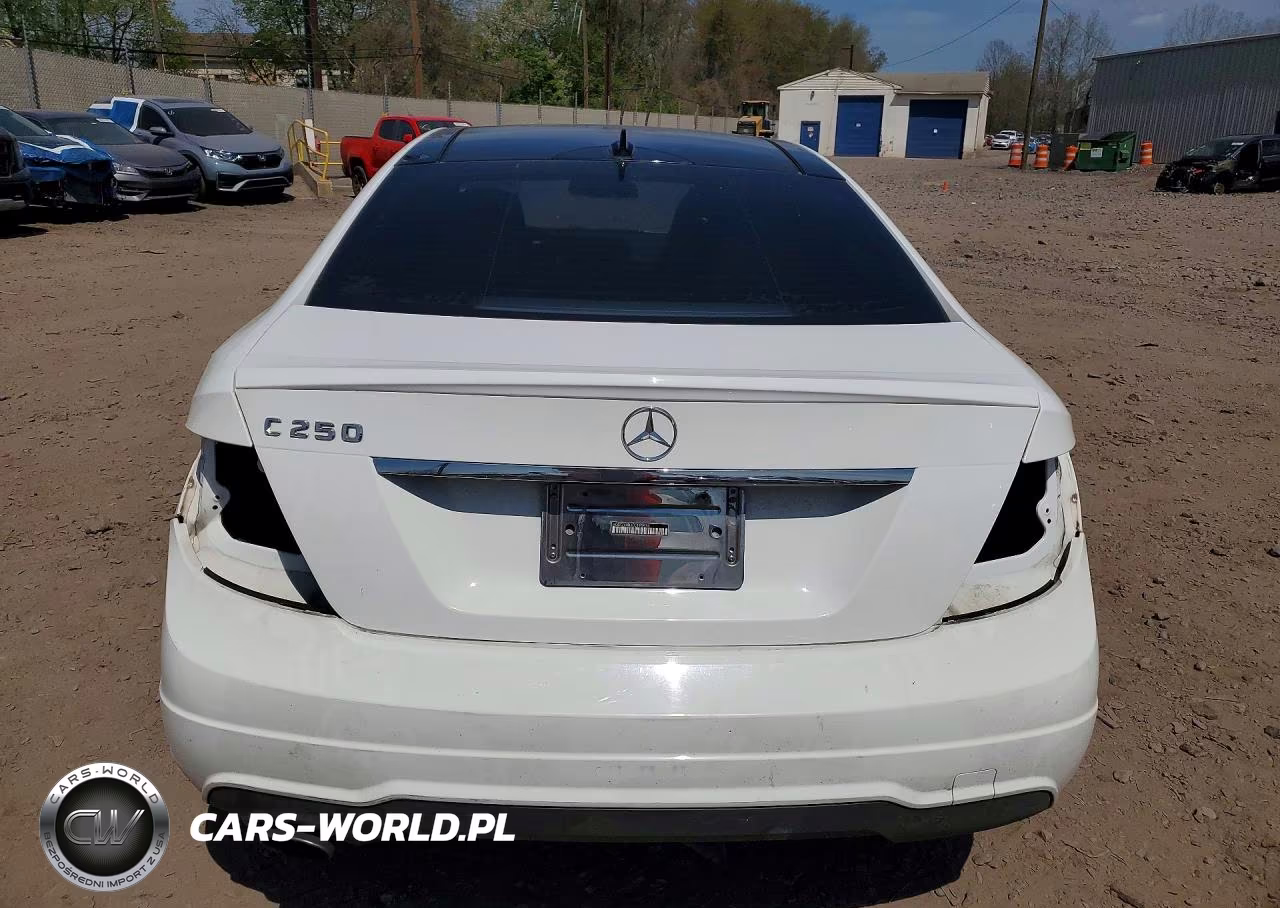2014 Mercedes-Benz C 250 VIN:WDDGJ4HB3EG195833 - 6