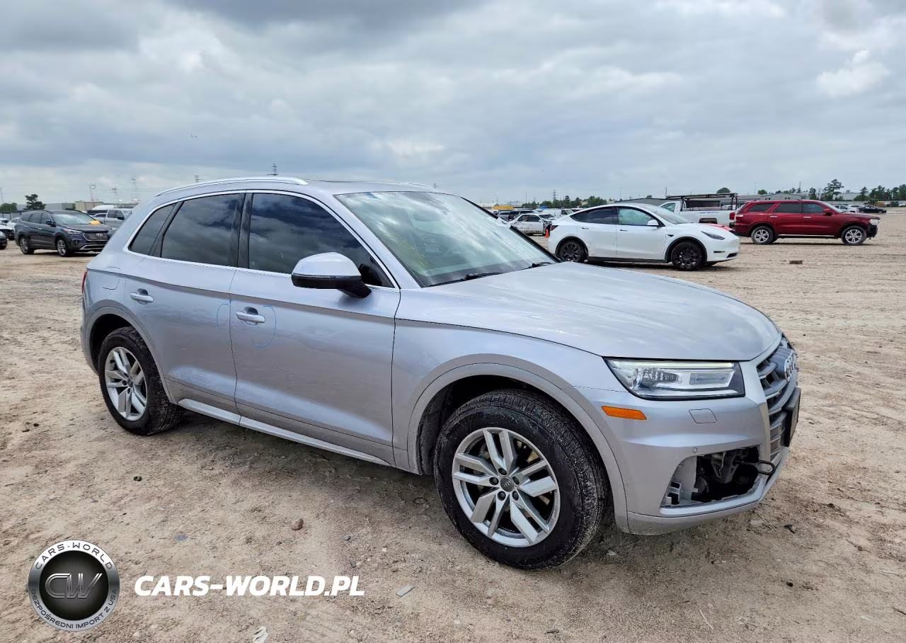 2020 Audi Q5 Premium VIN:WA1ANAFY5L2009983 - 4