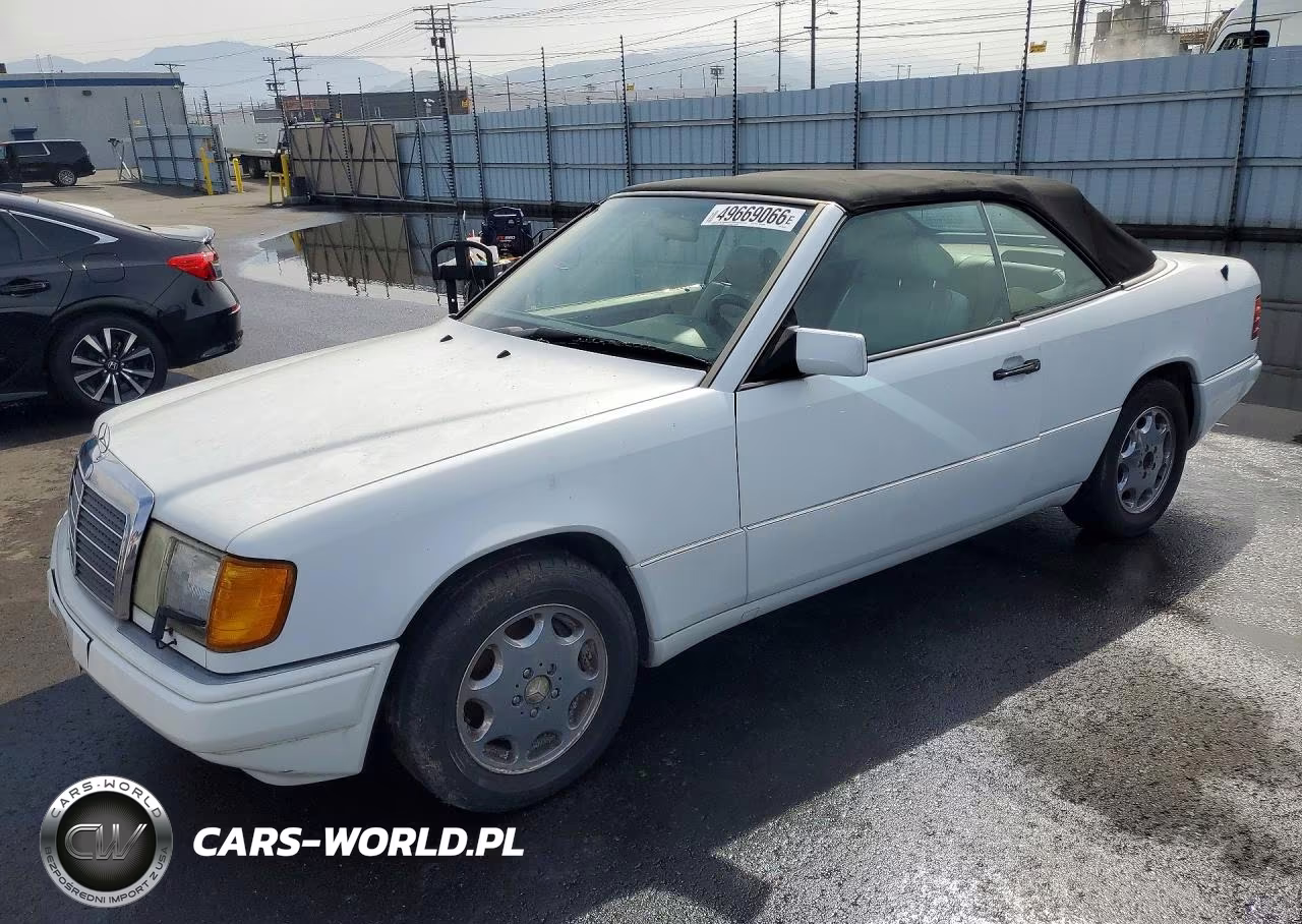 1993 Mercedes-Benz 300 Cecv