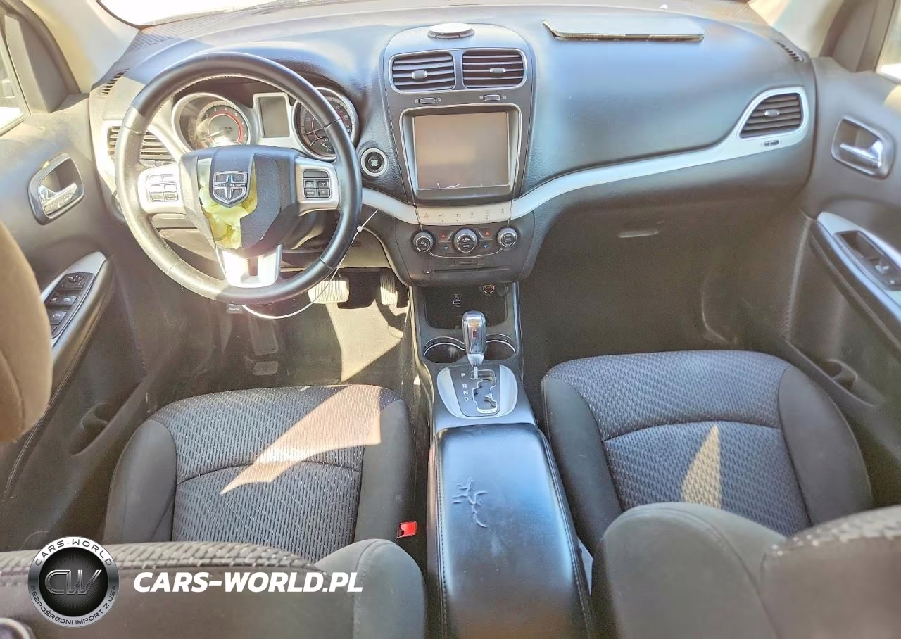 2019 Dodge Journey Se VIN:3C4PDCBBXKT863865 - 8