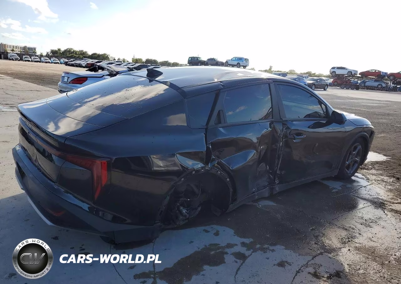 2025 Kia K4 Lxs VIN:3KPFT4DE6SE054816 - 3