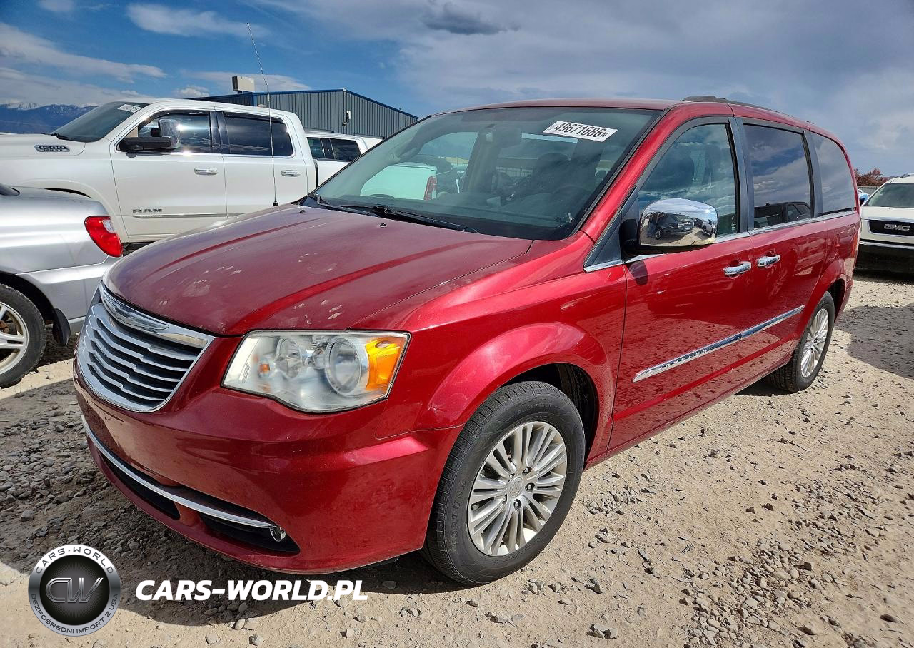 2013 Chrysler Town & Country Touring L