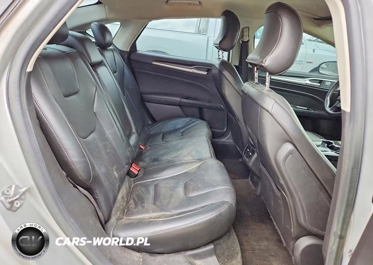 2016 Ford Fusion Titanium VIN:3FA6P0K99GR157978 - 10