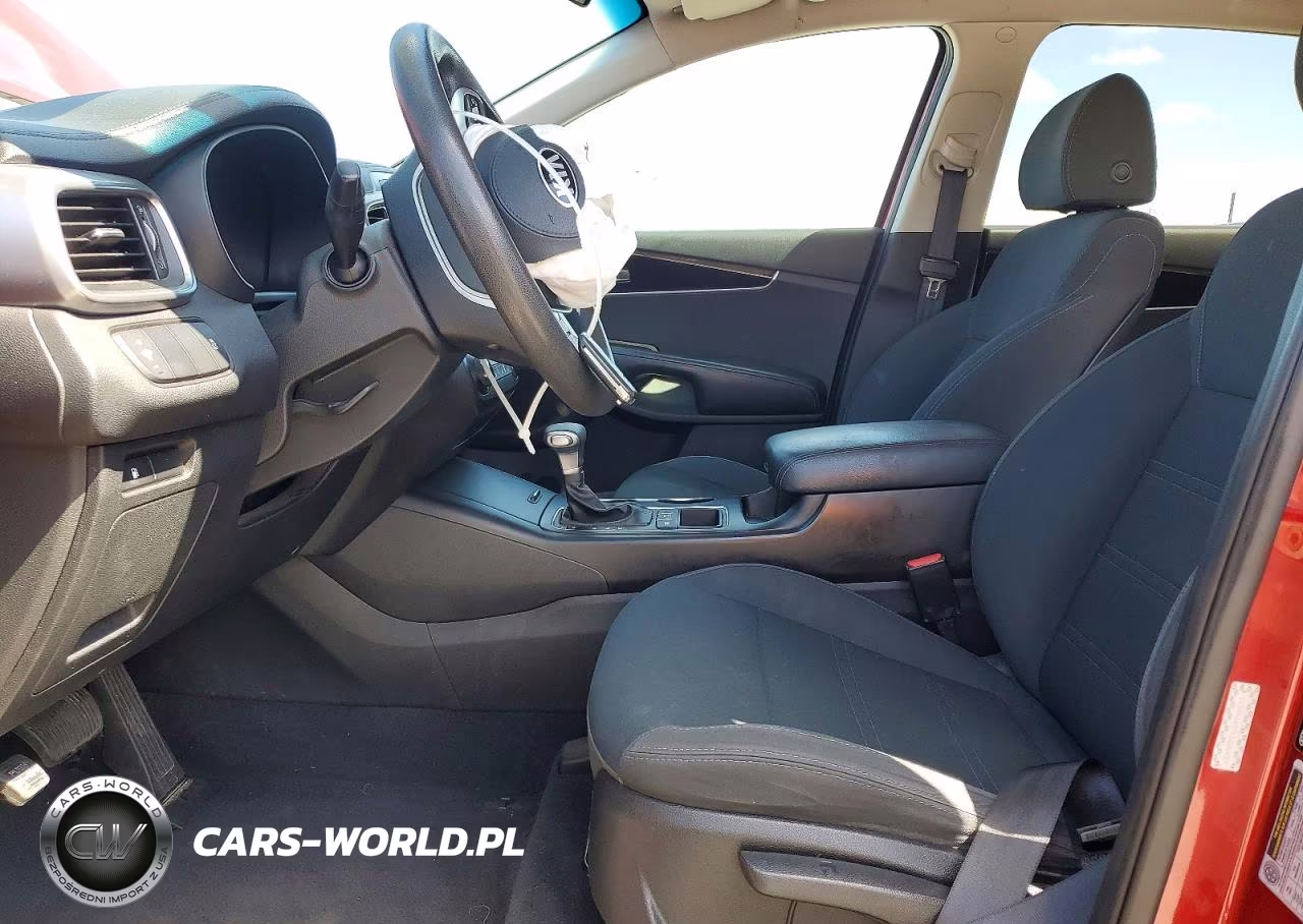 2020 Kia Sorento S VIN:5XYPGDA57LG682403 - 7