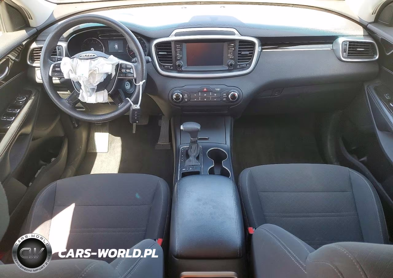 2020 Kia Sorento S VIN:5XYPGDA57LG682403 - 8