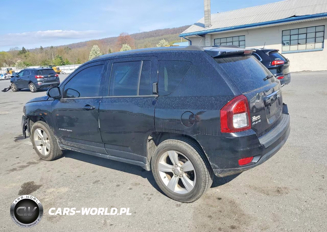 2014 Jeep Compass VIN:1C4NJDEB6ED643974 - 2