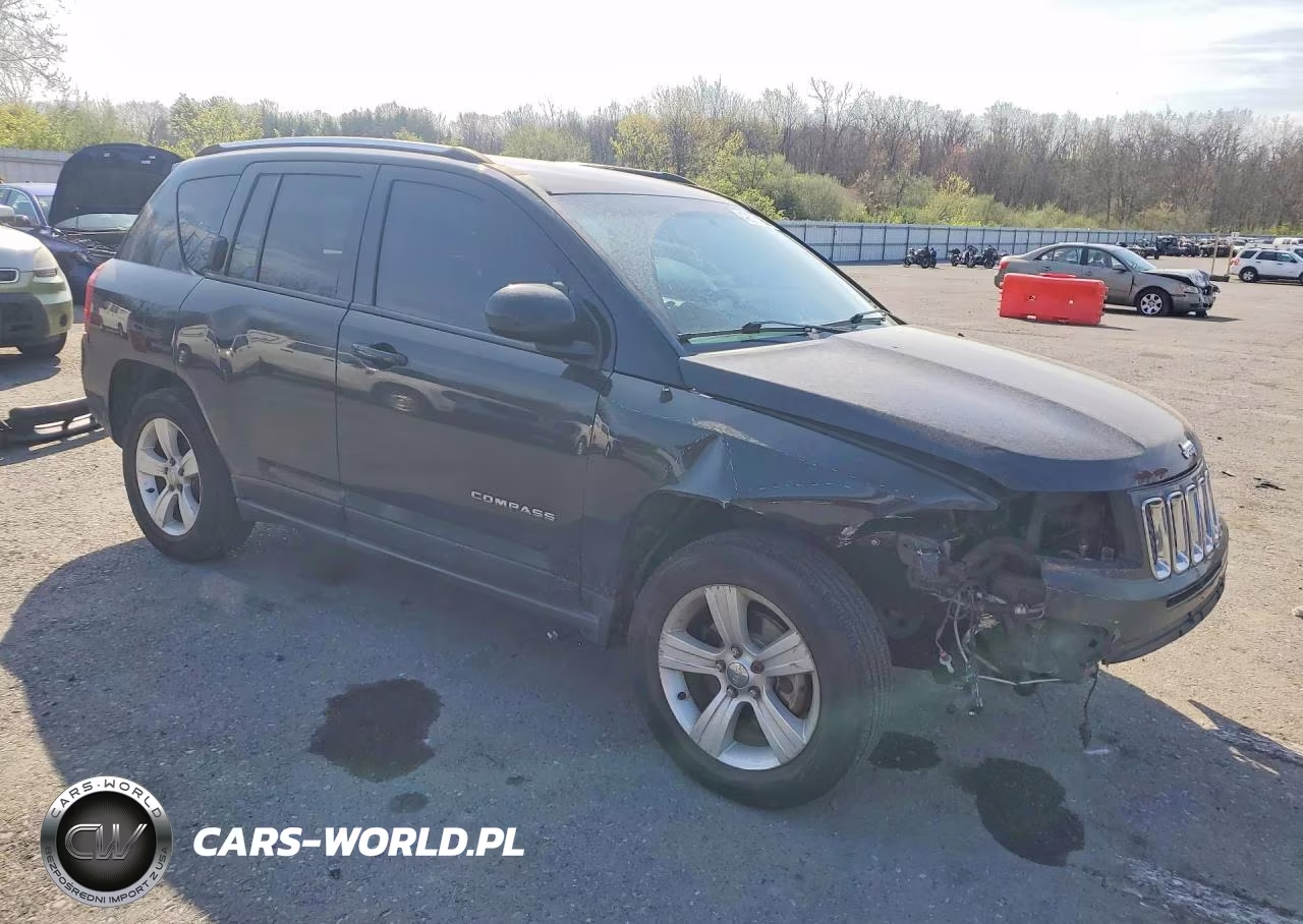 2014 Jeep Compass VIN:1C4NJDEB6ED643974 - 4