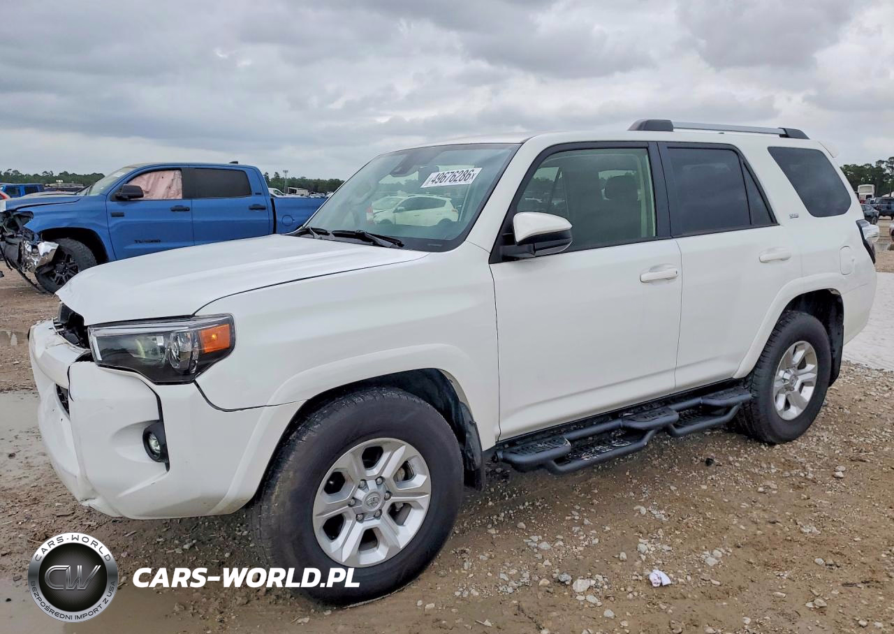 2024 Toyota 4Runner Sr5