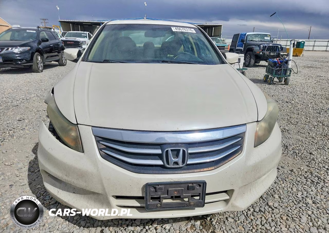 2011 Honda Accord Exl VIN:1HGCP3F81BA002670 - 5