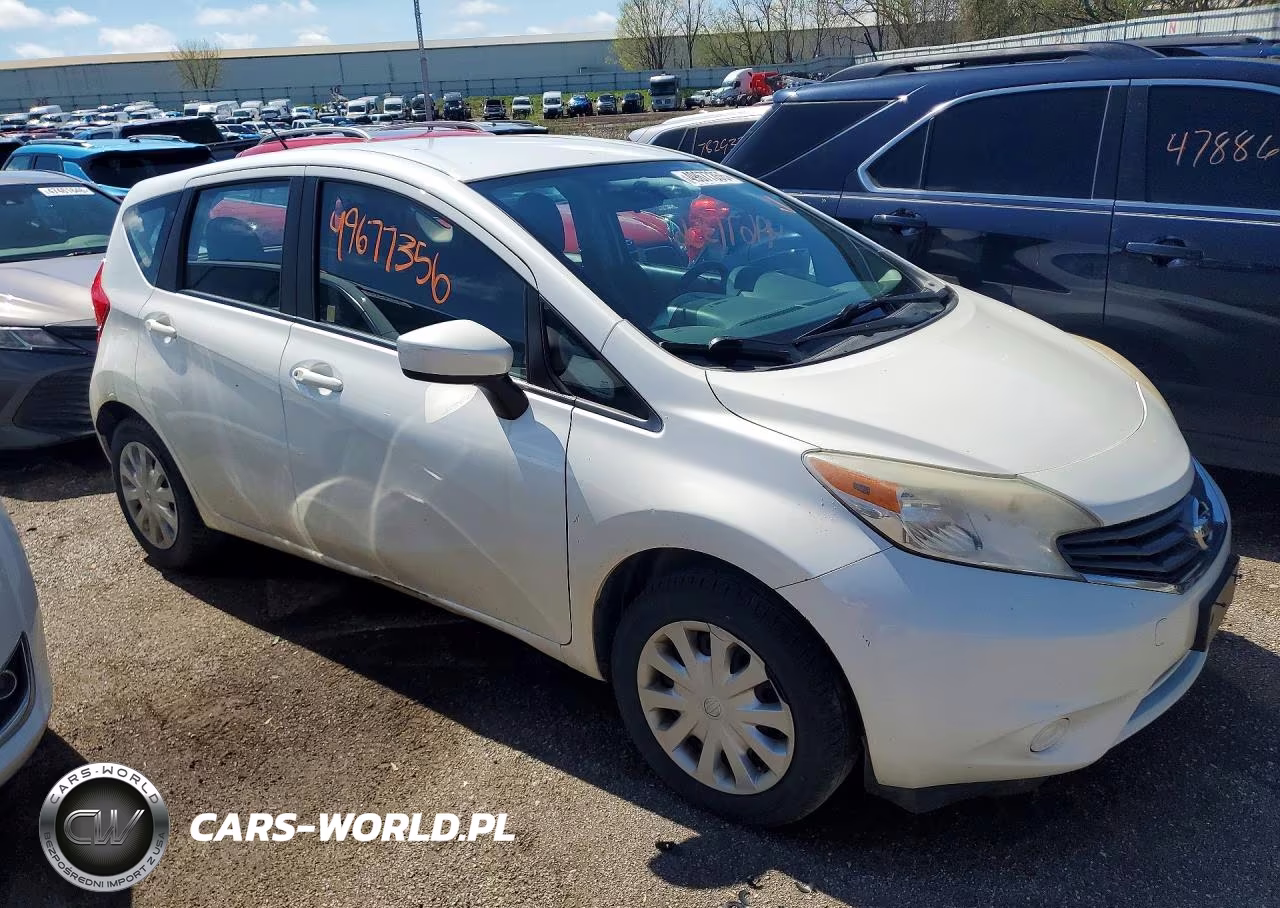2015 Nissan Versa Note S Plus VIN:3N1CE2CP9FL376214 - 4