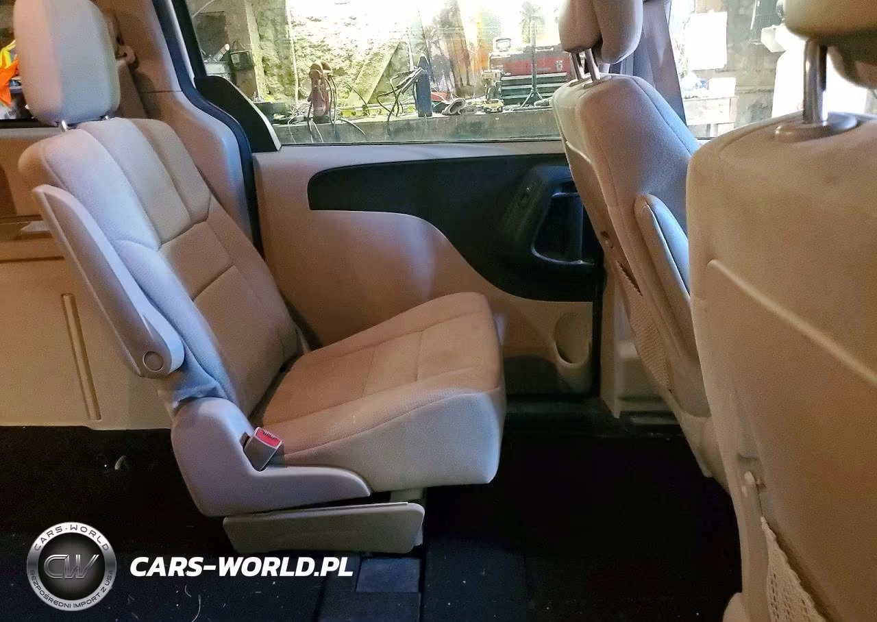 2012 Dodge Grand Caravan Sxt VIN:2C4RDGCG1CR324467 - 11