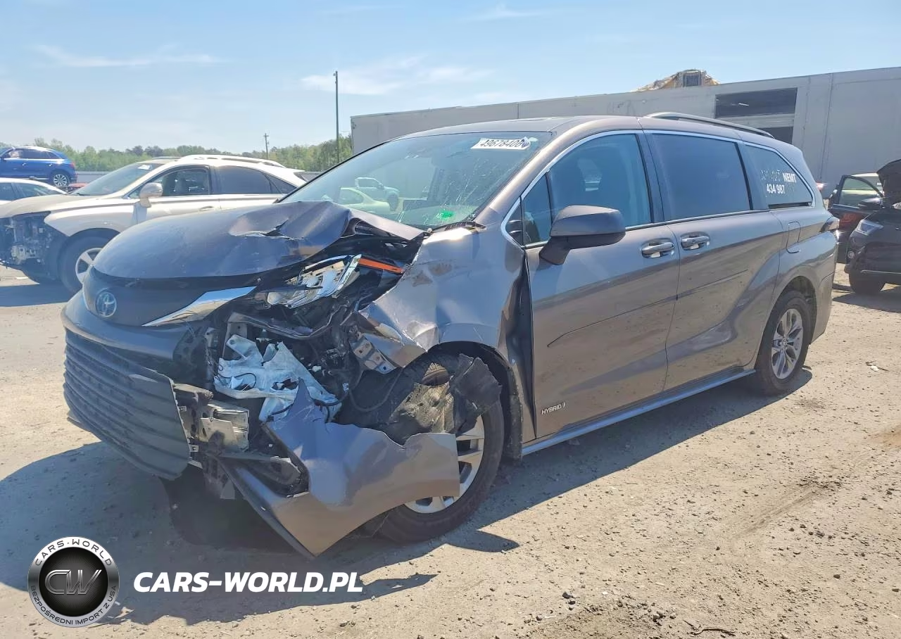 2021 Toyota Sienna Le