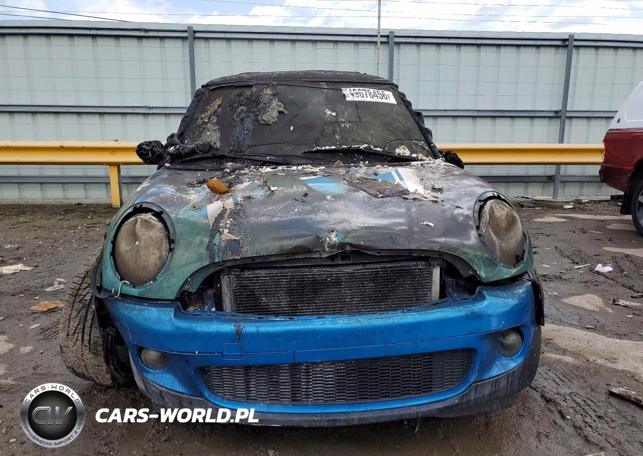 2010 Mini Cooper VIN:WMWMF3C52ATU79141 - 5
