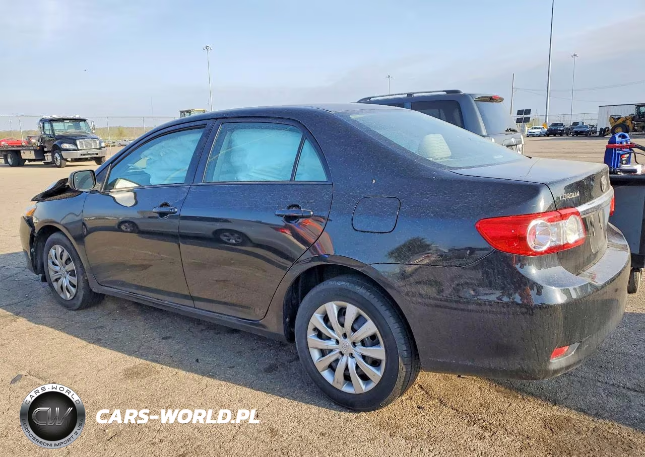 2012 Toyota Corolla Le VIN:2T1BU4EE7CC857158 - 2