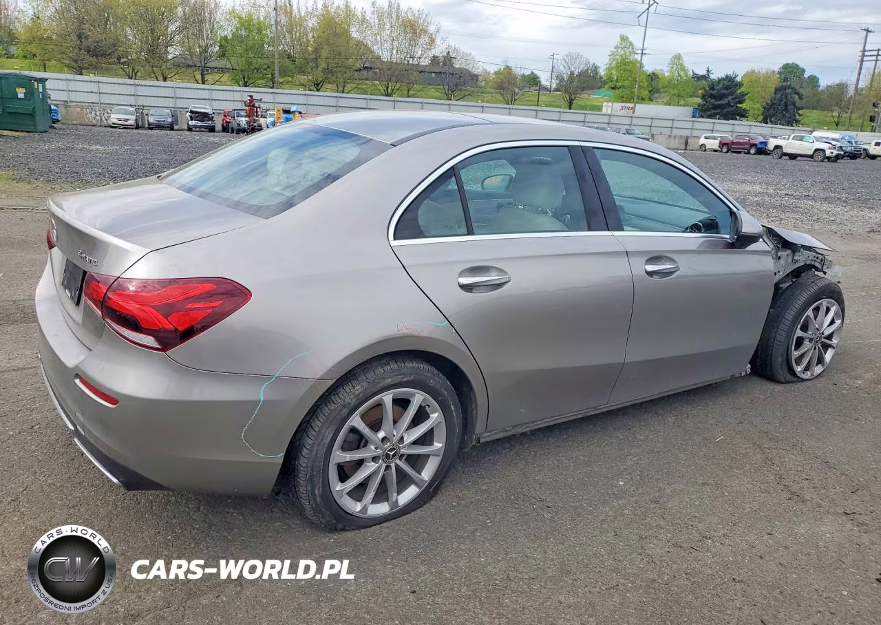 2020 Mercedes-Benz A 220 4Matic VIN:WDD3G4FB7LW039796 - 3