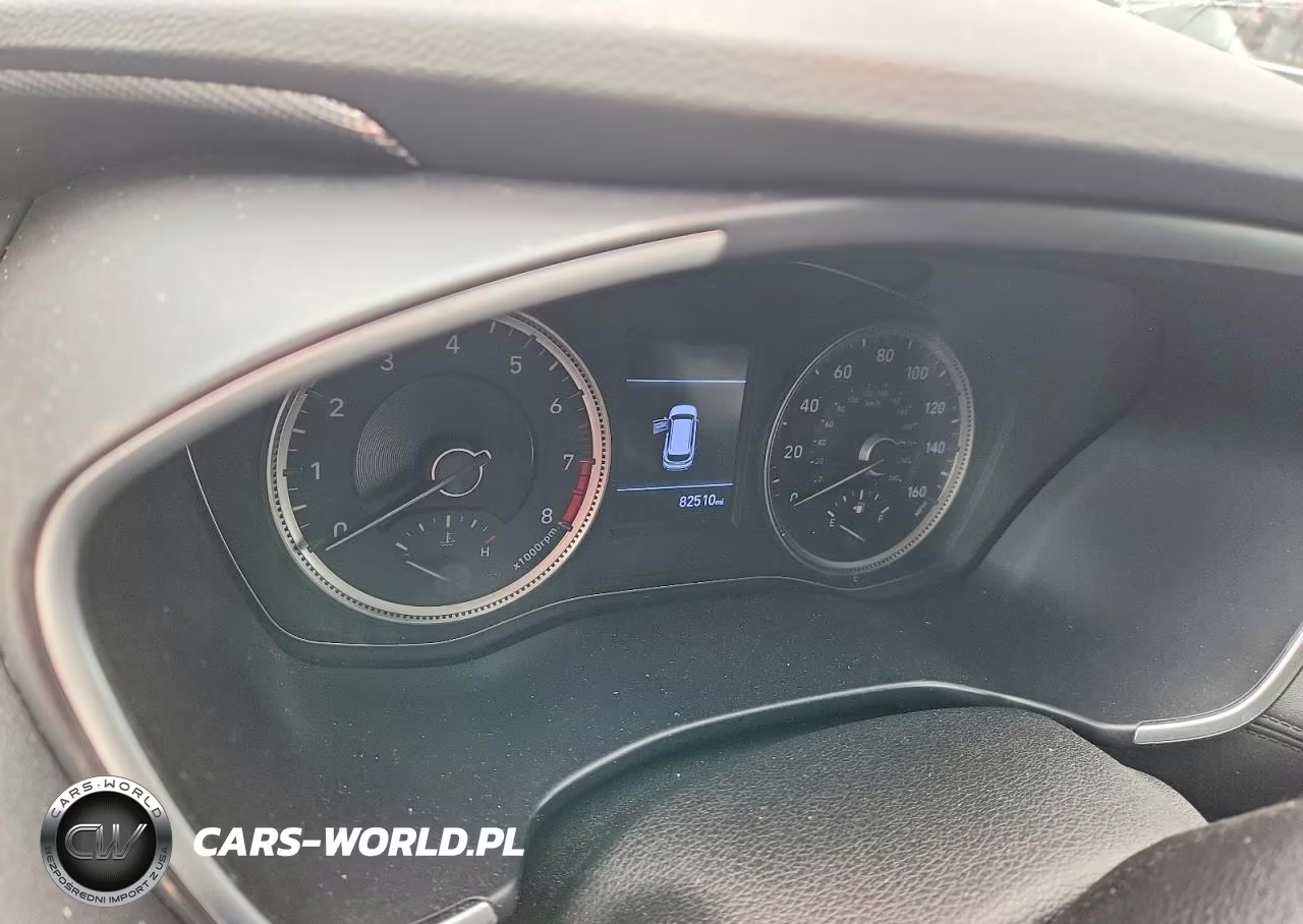 2019 Hyundai Santa Fe Se VIN:5NMS23AD7KH112030 - 9