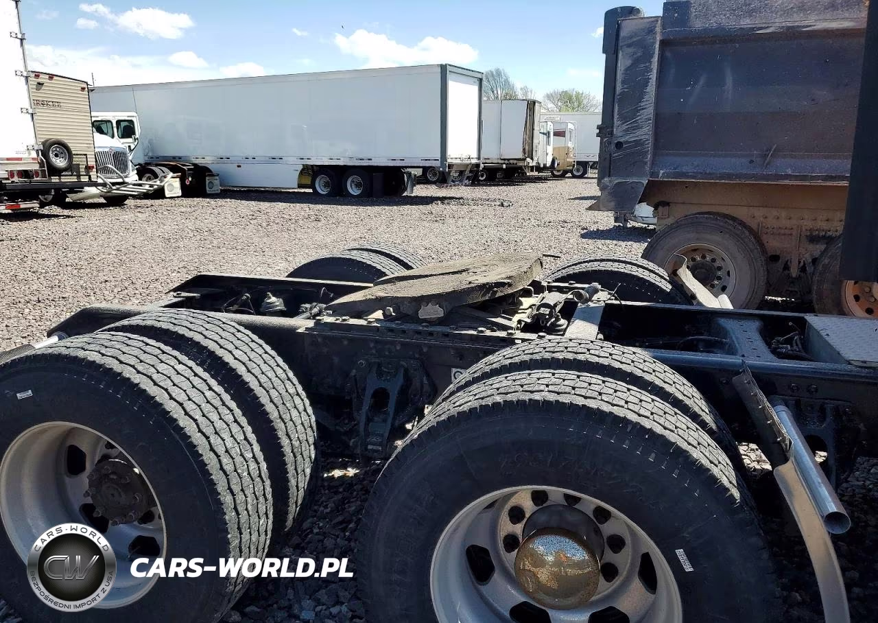 2022 Kenworth T680 Semi Truck VIN:1XKYD49X5NJ131784 - 6