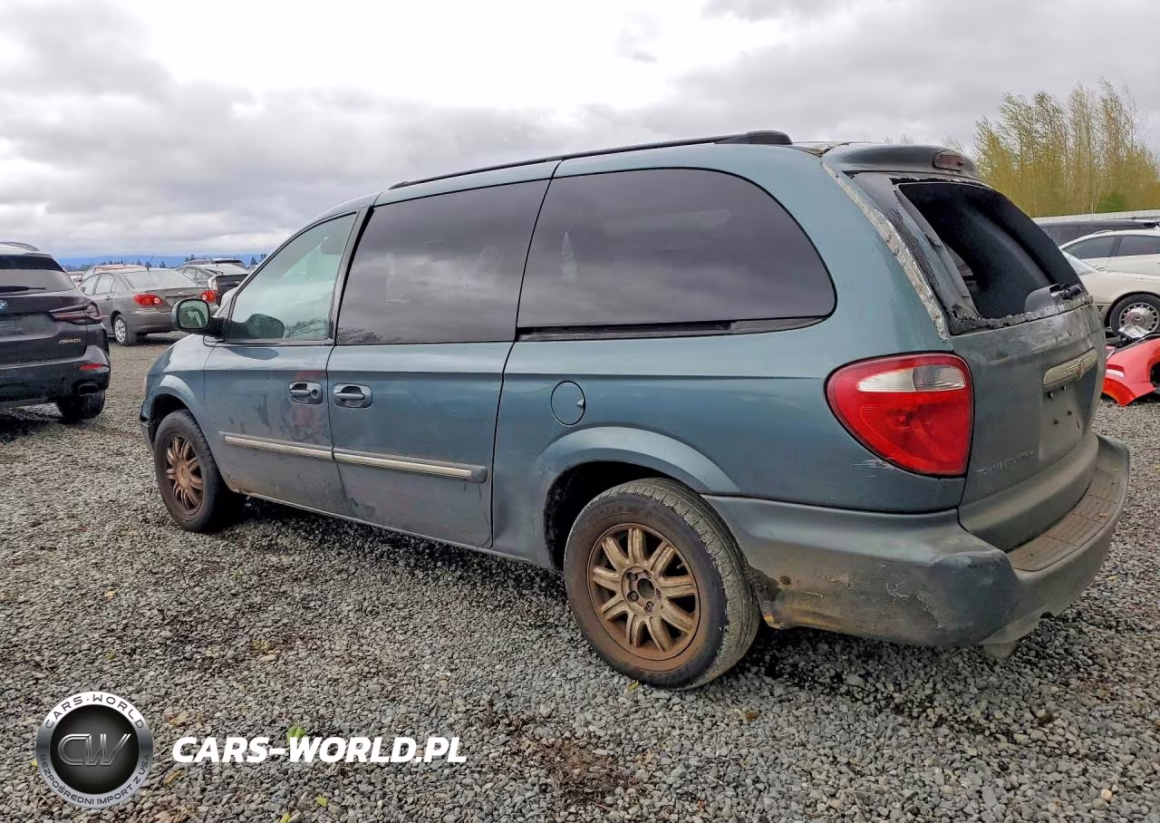 2005 Chrysler Town & Country Touring VIN:2C4GP54L15R559002 - 2
