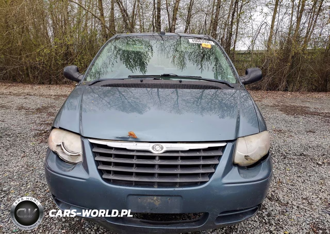 2005 Chrysler Town & Country Touring VIN:2C4GP54L15R559002 - 5