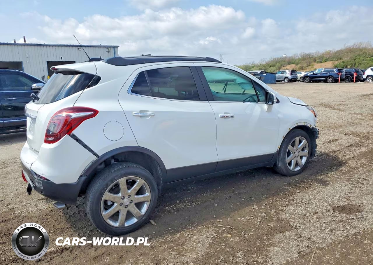 2019 Buick Encore Essence VIN:KL4CJCSB9KB711563 - 3