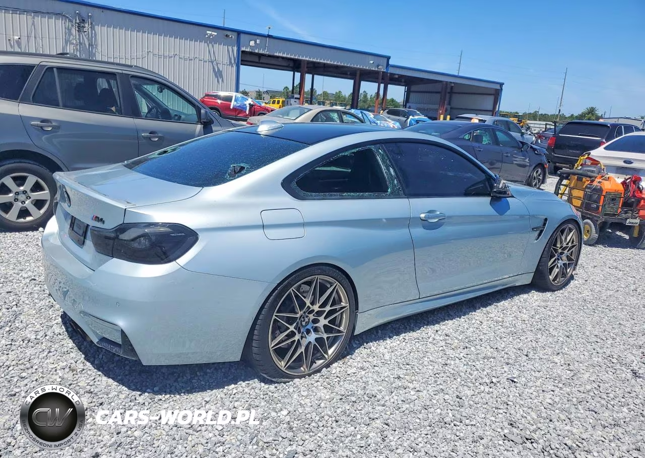 2017 BMW M4 VIN:WBS3R9C55HK708896 - 3