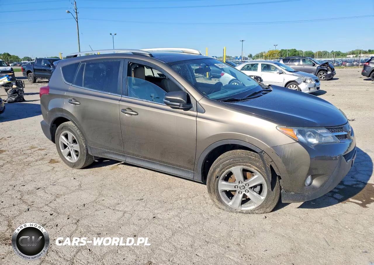2015 Toyota Rav4 Xle VIN:2T3RFREV0FW306697 - 4