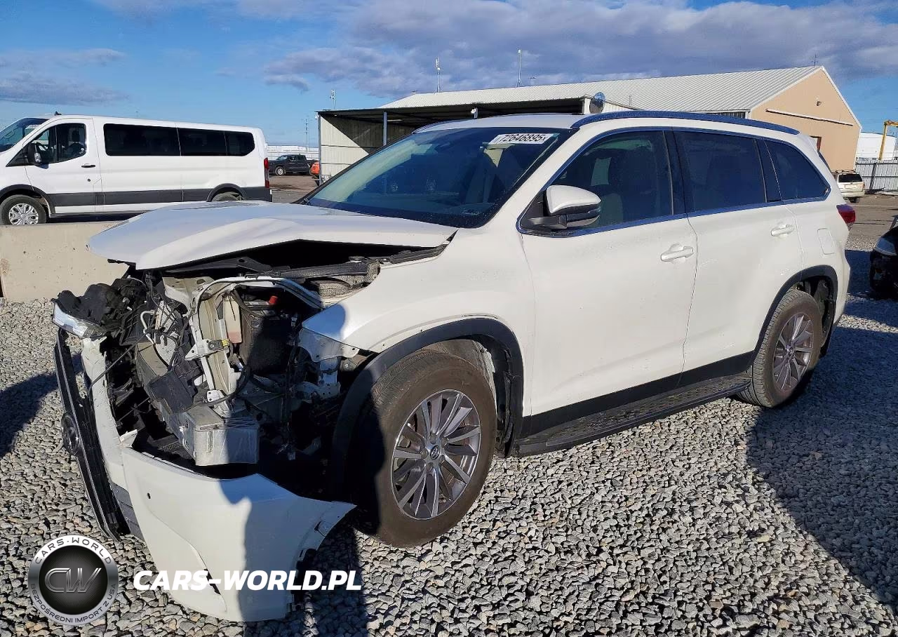 2019 Toyota Highlander Se