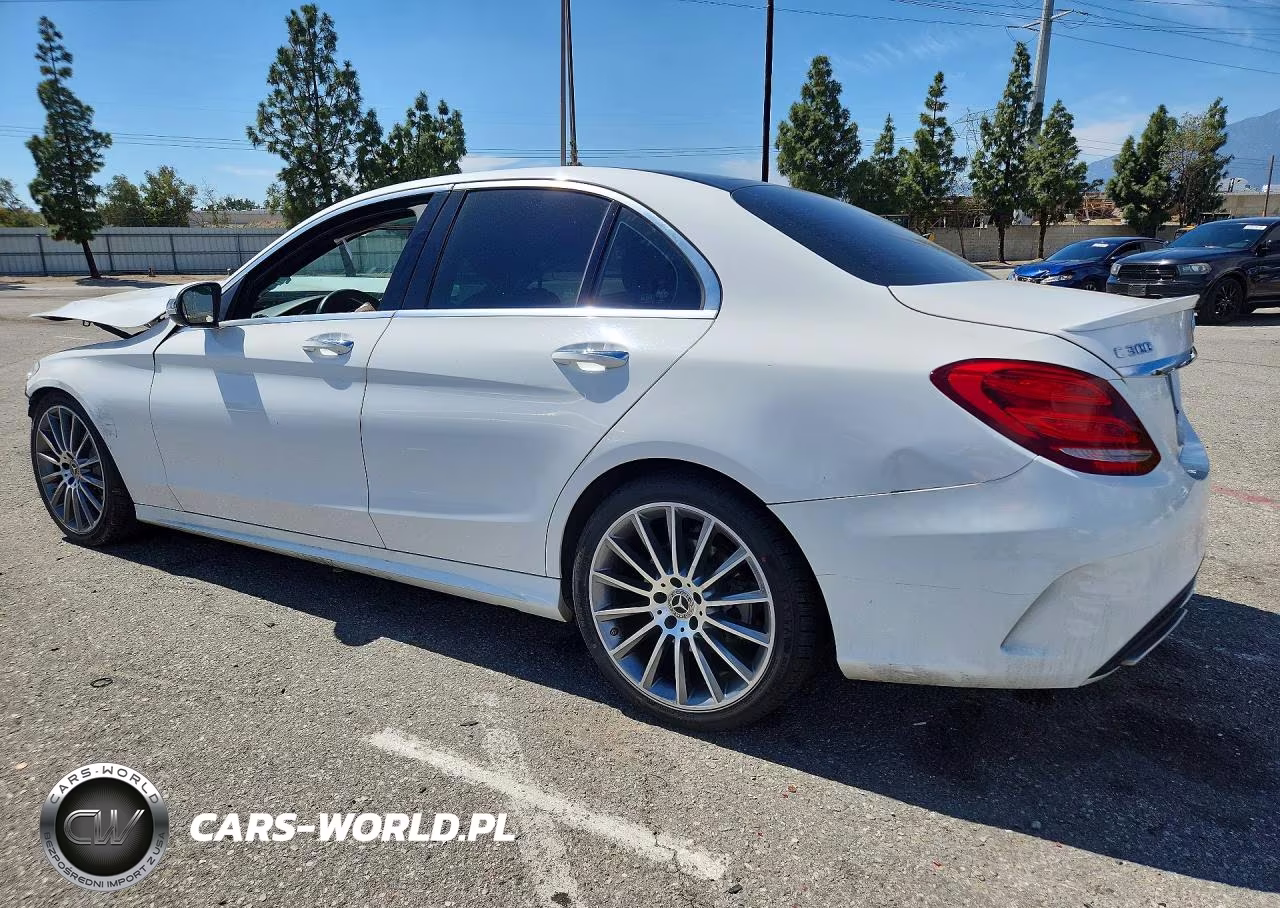 2018 Mercedes-Benz C 300 VIN:55SWF4JB5JU265031 - 2