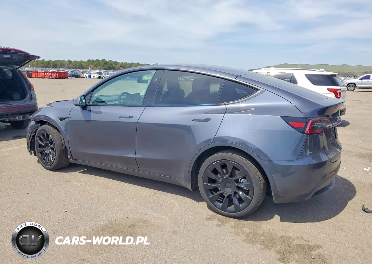 2023 Tesla Model Y VIN:7SAYGAEE2PF836805 - 2