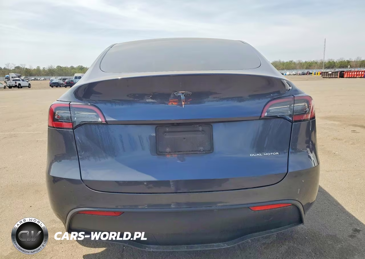 2023 Tesla Model Y VIN:7SAYGAEE2PF836805 - 6