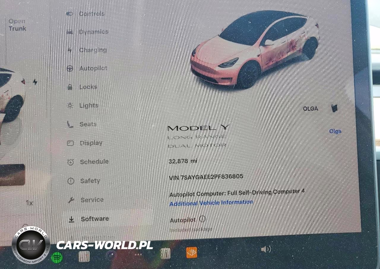 2023 Tesla Model Y VIN:7SAYGAEE2PF836805 - 9